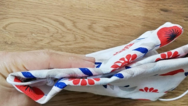 100円の手ぬぐいでマスク