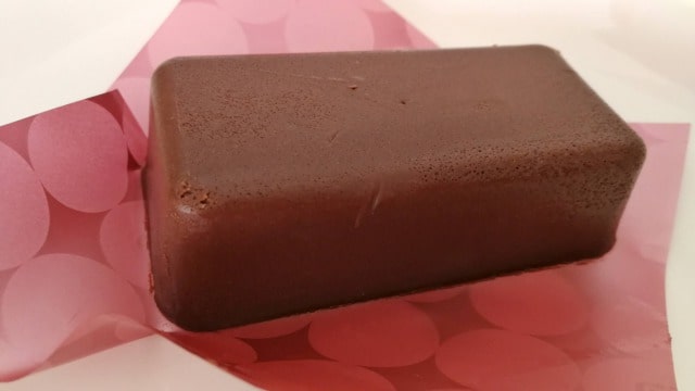 ローソンの雪溶けショコラテリーヌのカロリーと糖質は?味の実食レビュー