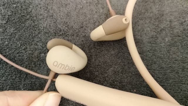 Clubhouseに便利なイヤホンamble