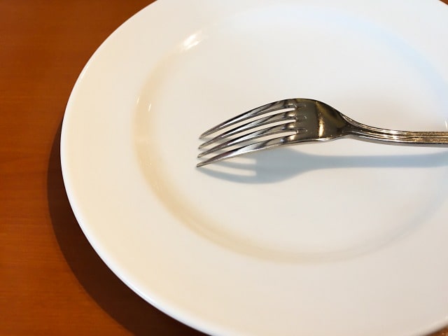 お昼ごはんはおにぎりだけだとお腹がすきやすい