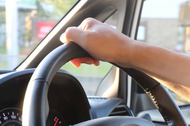 車の運転ができる身長は何センチ?