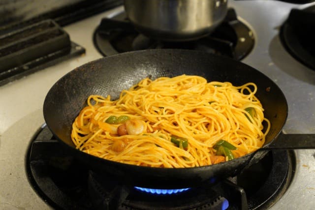 ナポリタンの麺がくっついて固まらない作り方