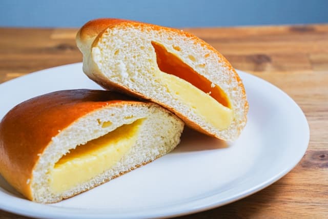 クリームパン