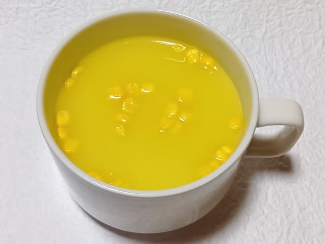 缶詰や紙パックのコーンスープはどう違う？